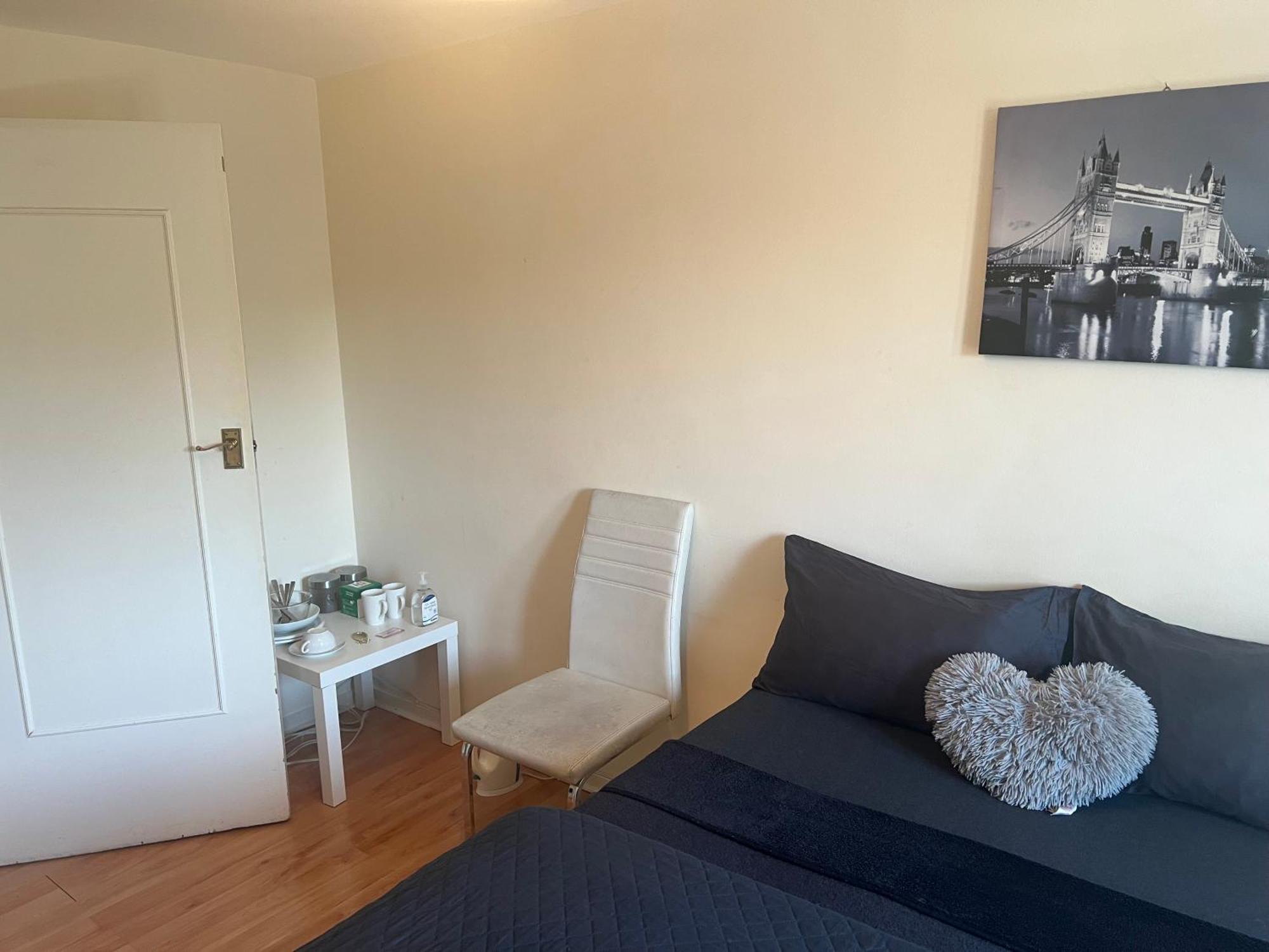 Wilmot Close Лондон Екстериор снимка
